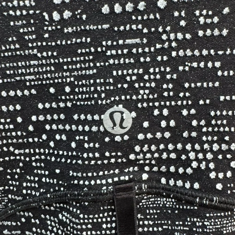 Like New Lululemon Define Jacket – Black White Speckle Print – Size 8 - Picture 6 of 6